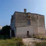 ...uno pi� antico...